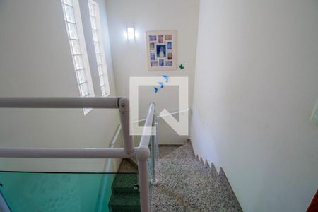 Casa à venda com 3 quartos, 175m² em Vila Cecilia Maria, Santo André