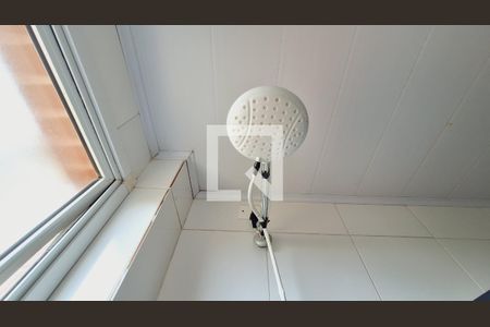 Apartamento para alugar com 8m², 2 quartos e 1 vaga Apartamento para alugar com 8m², 2 quartos e 1 vagaBanheiro social