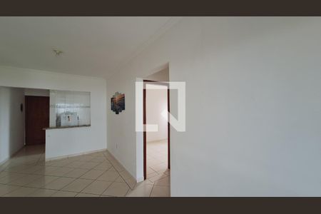 Sala de apartamento para alugar com 2 quartos, 8m² em Maracanã, Praia Grande