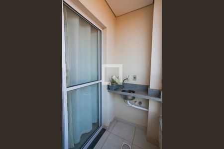 Varanda de apartamento para alugar com 2 quartos, 55m² em Umuarama, Uberlândia