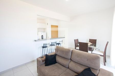 Sala de apartamento para alugar com 2 quartos, 55m² em Umuarama, Uberlândia