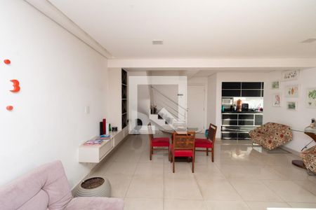 Sala de apartamento à venda com 4 quartos, 180m² em Jardim Riacho das Pedras, Contagem