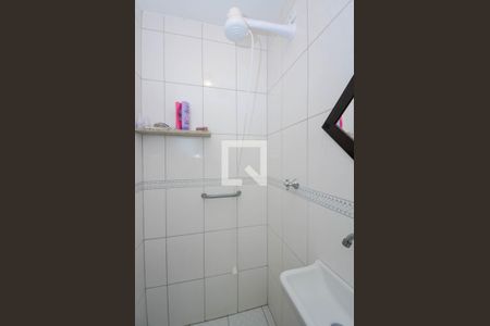 Casa à venda com 184m², 2 quartos e 3 vagas Casa à venda com 184m², 2 quartos e 3 vagasBanheiro de Serviço