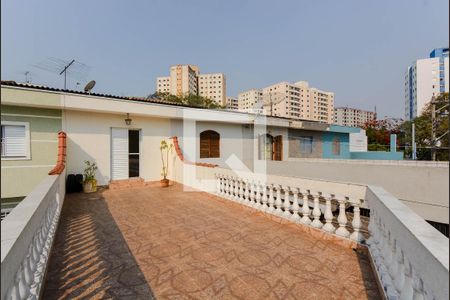 Casa à venda com 184m², 2 quartos e 3 vagas Casa à venda com 184m², 2 quartos e 3 vagasVaranda do Quarto 2