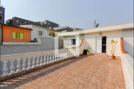Casa à venda com 184m², 2 quartos e 3 vagas Casa à venda com 184m², 2 quartos e 3 vagasVaranda do Quarto 2