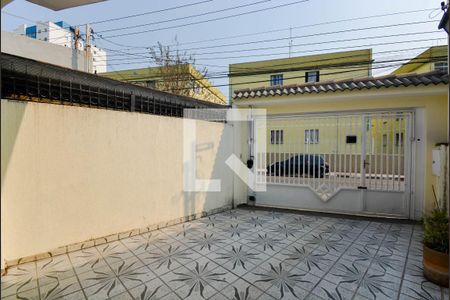 Casa à venda com 184m², 2 quartos e 3 vagas Casa à venda com 184m², 2 quartos e 3 vagasGaragem