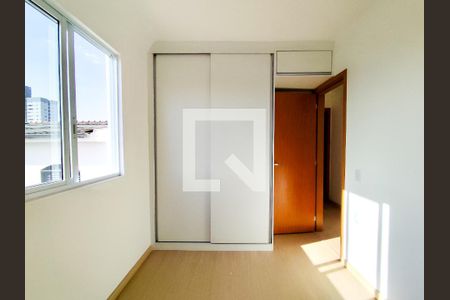 Quarto  de apartamento à venda com 2 quartos, 52m² em Estrela do Oriente, Belo Horizonte