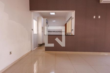 Sala de casa de condomínio para alugar com 3 quartos, 120m² em Jardim Eldorado, Indaiatuba