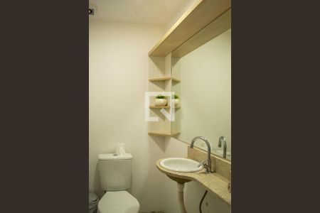 Lavabo de apartamento para alugar com 1 quarto, 43m² em Menino Deus, Porto Alegre