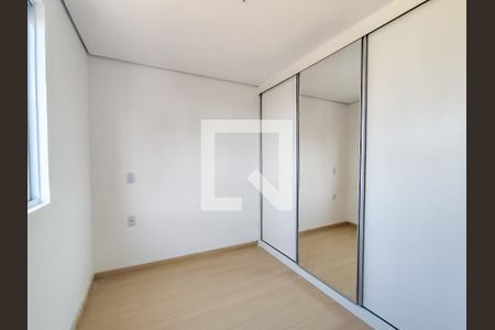 Suite de apartamento à venda com 2 quartos, 104m² em Estrela do Oriente, Belo Horizonte