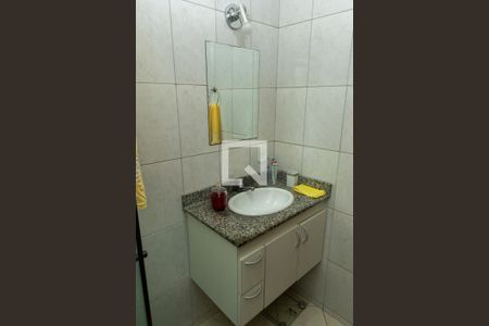 Casa de condomínio à venda com 140m², 3 quartos e 1 vaga Casa de condomínio à venda com 140m², 3 quartos e 1 vagaBanheiro da Suíte