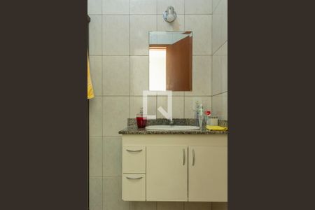 Casa de condomínio à venda com 140m², 3 quartos e 1 vaga Casa de condomínio à venda com 140m², 3 quartos e 1 vagaBanheiro da Suíte