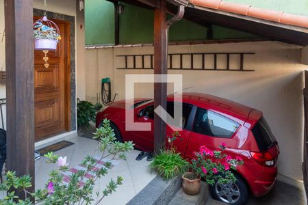 Casa de condomínio à venda com 140m², 3 quartos e 1 vaga Casa de condomínio à venda com 140m², 3 quartos e 1 vagaGaragem