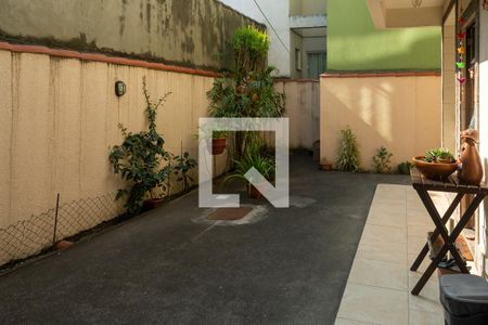 Casa de condomínio à venda com 140m², 3 quartos e 1 vaga Casa de condomínio à venda com 140m², 3 quartos e 1 vagaQuintal