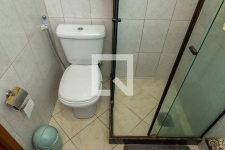 Casa de condomínio à venda com 140m², 3 quartos e 1 vaga Casa de condomínio à venda com 140m², 3 quartos e 1 vagaBanheiro da Suíte
