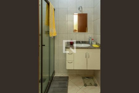 Casa de condomínio à venda com 140m², 3 quartos e 1 vaga Casa de condomínio à venda com 140m², 3 quartos e 1 vagaBanheiro da Suíte