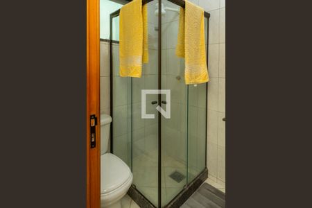 Casa de condomínio à venda com 140m², 3 quartos e 1 vaga Casa de condomínio à venda com 140m², 3 quartos e 1 vagaBanheiro da Suíte