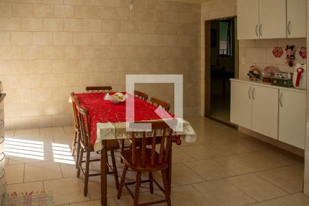 Casa de condomínio à venda com 140m², 3 quartos e 1 vaga Casa de condomínio à venda com 140m², 3 quartos e 1 vagaCozinha - Armários