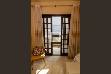 Casa de condomínio à venda com 140m², 3 quartos e 1 vaga Casa de condomínio à venda com 140m², 3 quartos e 1 vagaVaranda da suite