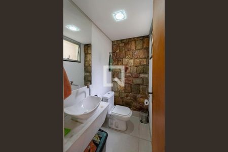 Lavabo de casa para alugar com 4 quartos, 241m² em Ouro Preto, Belo Horizonte