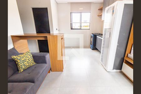 Sala/Cozinha de apartamento para alugar com 2 quartos, 40m² em Quarta Parada, São Paulo