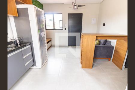 Sala/Cozinha de apartamento para alugar com 2 quartos, 40m² em Quarta Parada, São Paulo