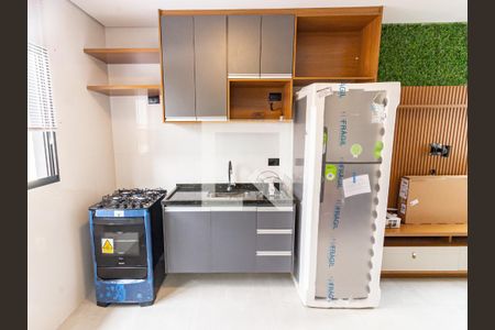 Sala/Cozinha de apartamento para alugar com 2 quartos, 40m² em Quarta Parada, São Paulo