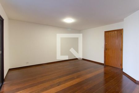 Apartamento para alugar com 126m², 3 quartos e 2 vagasSala