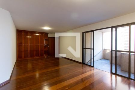 Apartamento para alugar com 126m², 3 quartos e 2 vagasSala