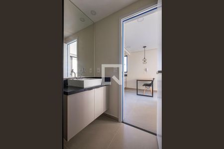 Banheiro de kitnet/studio para alugar com 1 quarto, 38m² em Sumarezinho, São Paulo