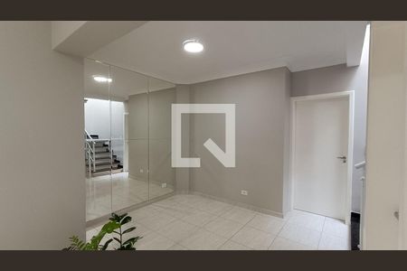 Sala de casa de condomínio para alugar com 2 quartos, 160m² em Vila Progresso, Sorocaba