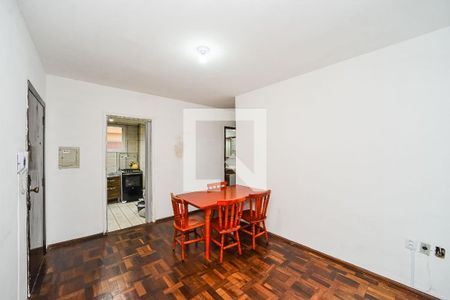 Sala de apartamento para alugar com 2 quartos, 50m² em Passo da Areia, Porto Alegre