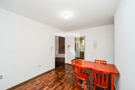 Sala de apartamento para alugar com 2 quartos, 50m² em Passo da Areia, Porto Alegre