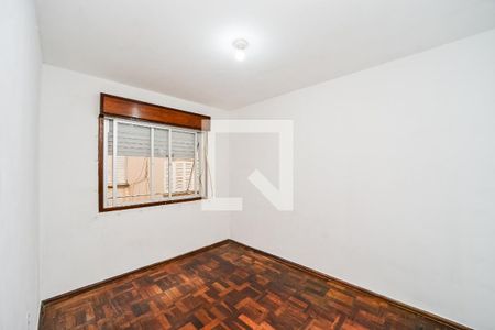 Quarto 1 de apartamento para alugar com 2 quartos, 50m² em Passo da Areia, Porto Alegre