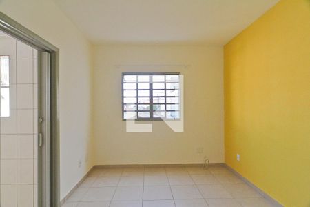 Quarto de casa para alugar com 1 quarto, 35m² em Vila Cavaton, São Paulo