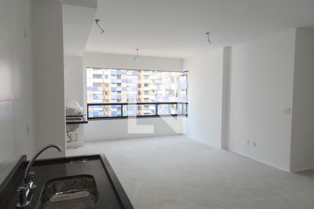 Sala/Cozinha de apartamento à venda com 2 quartos, 69m² em Vila Augusta, Guarulhos