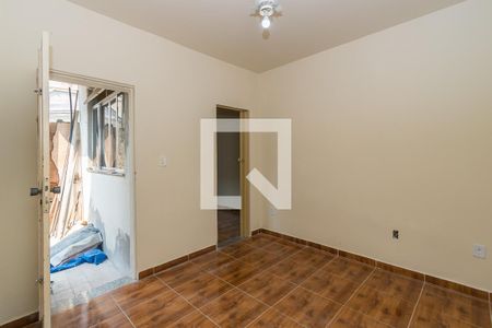 Sala de casa para alugar com 2 quartos, 18m² em Cordovil, Rio de Janeiro