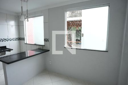 Sala de kitnet/studio para alugar com 1 quarto, 30m² em Fazenda Grande do Retiro, Salvador