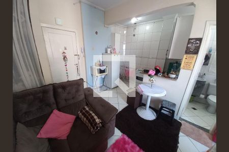 Cozinha de apartamento para alugar com 1 quarto, 30m² em Itararé, São Vicente