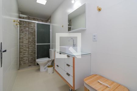 Banheiro de apartamento para alugar com 1 quarto, 50m² em Cidade Baixa, Porto Alegre