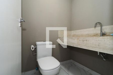 Lavabo de casa à venda com 3 quartos, 180m² em Jardim Londrina, São Paulo