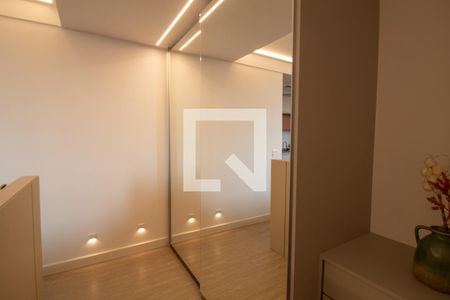 Closet de kitnet/studio para alugar com 1 quarto, 38m² em Vila São Francisco (zona Sul), São Paulo