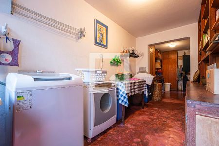 Casa para alugar com 190m², 3 quartos e 2 vagas Casa para alugar com 190m², 3 quartos e 2 vagasQuintal - Lavanderia