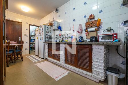 Casa para alugar com 190m², 3 quartos e 2 vagas Casa para alugar com 190m², 3 quartos e 2 vagasCozinha