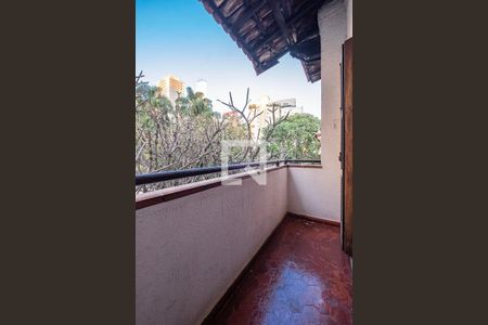 Casa para alugar com 190m², 3 quartos e 2 vagas Casa para alugar com 190m², 3 quartos e 2 vagasQuarto 1 - Varanda