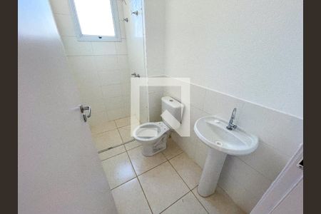 Banheiro de apartamento à venda com 2 quartos, 47m² em Jk, Contagem