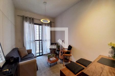 Sala de apartamento à venda com 1 quarto, 130m² em Cambuí, Campinas