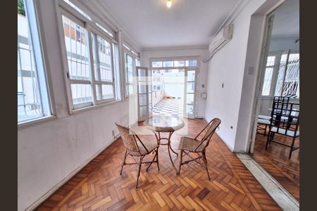 Sala de estar  de apartamento à venda com 3 quartos, 143m² em Botafogo, Rio de Janeiro