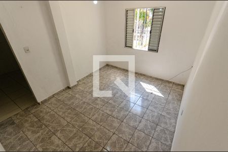 Quarto de casa para alugar com 1 quarto, 35m² em Vila Herminia, São Paulo