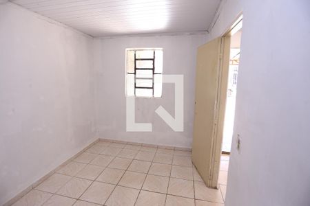 Quarto de casa para alugar com 3 quartos, 80m² em Ceilândia Norte (ceilândia), Brasília